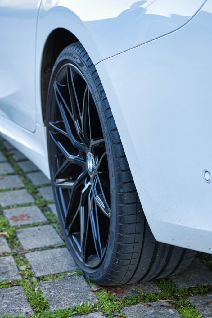 BMW G20 330i Pirelli P Zero PZ4